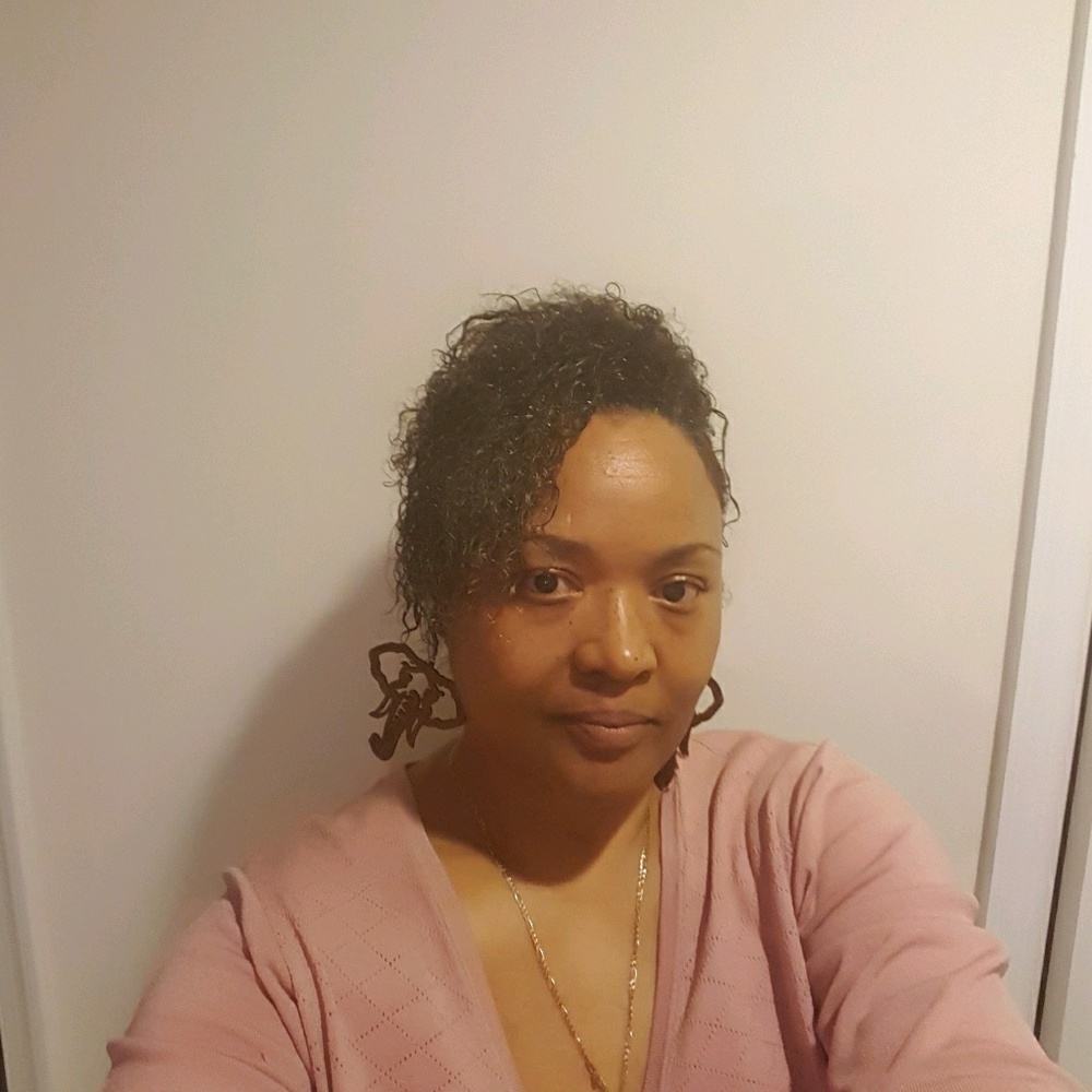 Meet your Posher, Vanessa